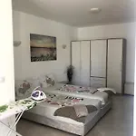 Apartman Flores Garden M Csernomorec